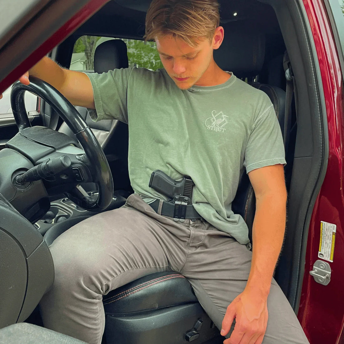 Appendix Confidence: Best IWB Holsters for Glock 17 When You Sit, Drive, and Bend